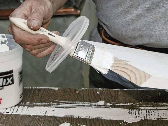 Keep stain in a plastic container